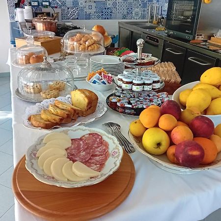 La Pergola Del Torchio Bed & Breakfast อีสเกีย ภายนอก รูปภาพ